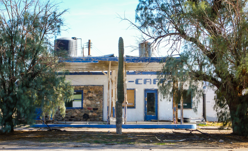 An old cafe and gas station in Essex, CA. In its day it offered ‘air conditioning’ and ‘good food’.
