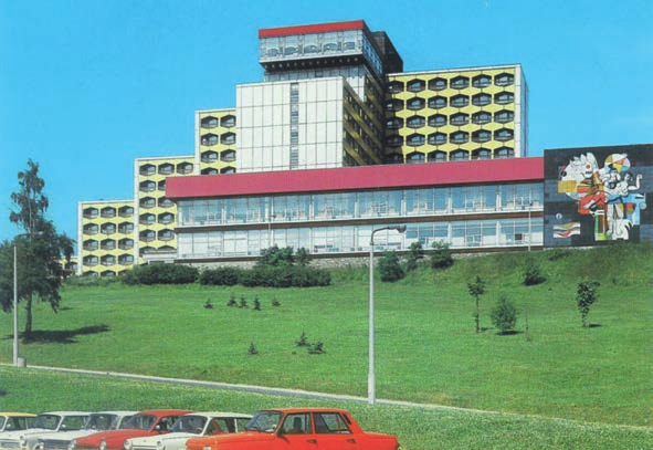 Friedrichroda, FDGB-Ferienheim August Bebel (1977-80), postcard from 1989.